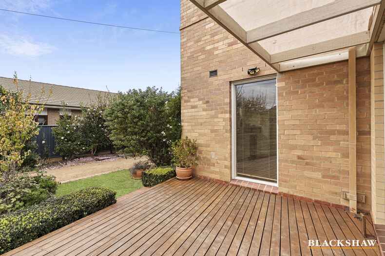 8 Hamilton Row Yarralumla 8 Hamilton Row Yarralumla
