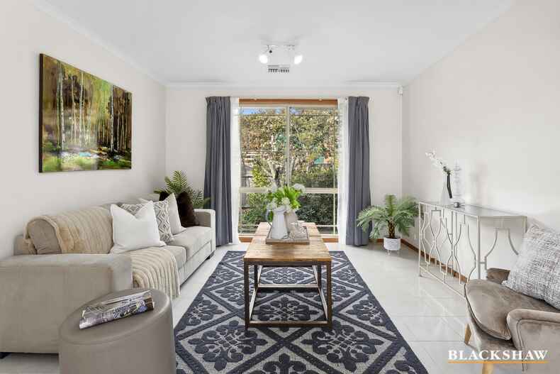 15 Shepherdson Place Isaacs