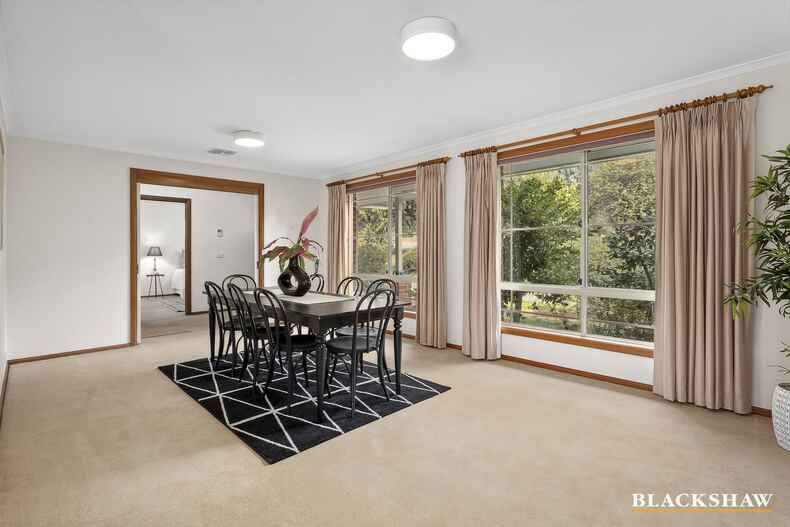 15 Shepherdson Place Isaacs