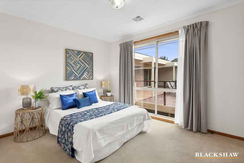 15 Shepherdson Place Isaacs