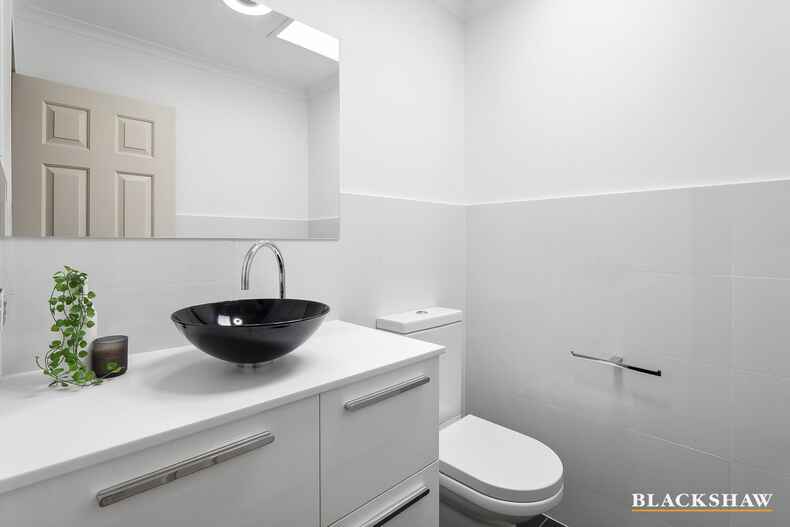 15 Shepherdson Place Isaacs