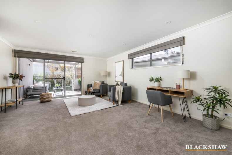 10/45 Dobbin Circuit Nicholls