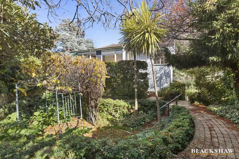 10 Wynter Place Hughes