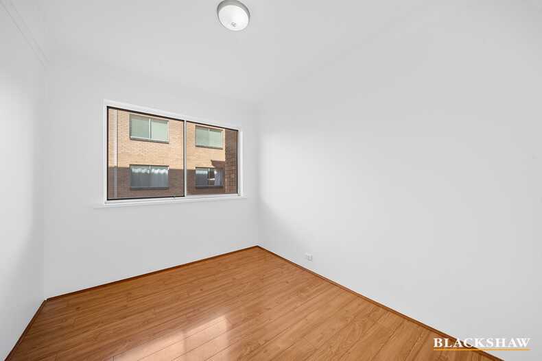 4/3-5 Davison Street Queanbeyan