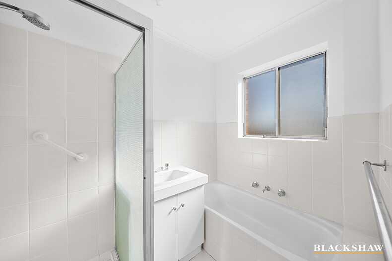 4/3-5 Davison Street Queanbeyan