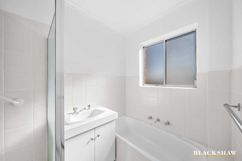 4/3-5 Davison Street Queanbeyan