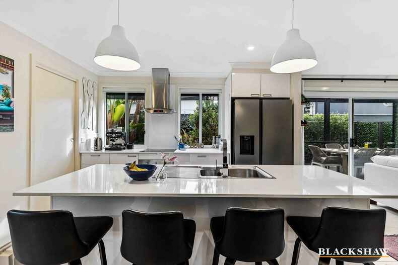 6 Griffiths Run Broulee