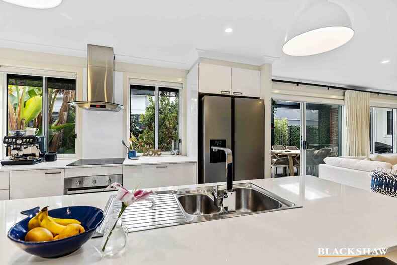 6 Griffiths Run Broulee