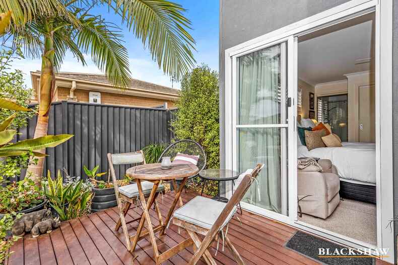 6 Griffiths Run Broulee