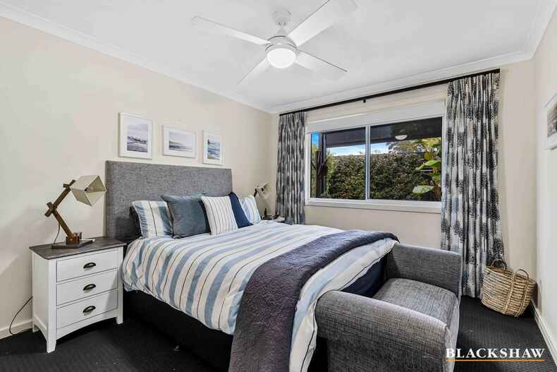 6 Griffiths Run Broulee