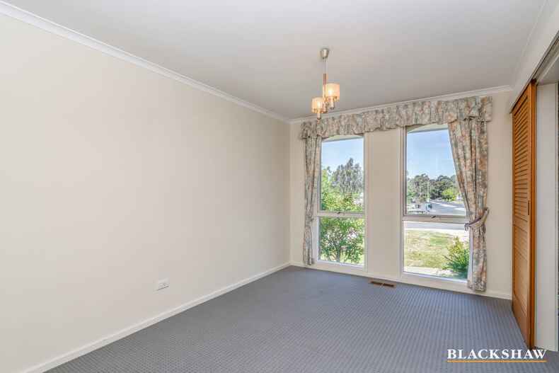 273 Kingsford Smith Drive Spence 273 Kingsford Smith Drive Spence