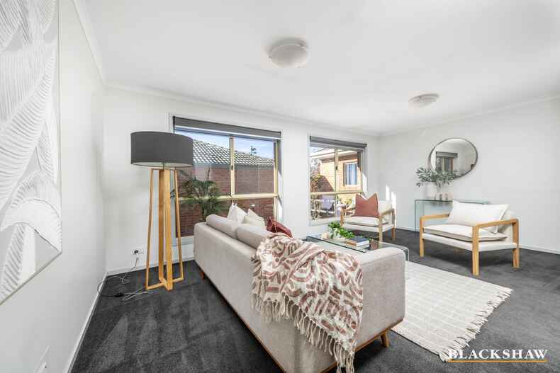 8 Lockhart Place Amaroo