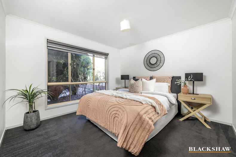 8 Lockhart Place Amaroo