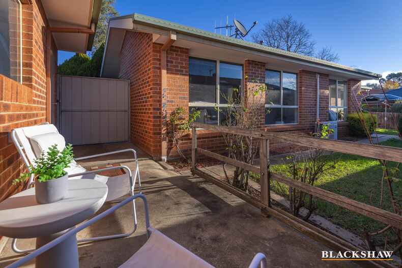 8 Lockhart Place Amaroo