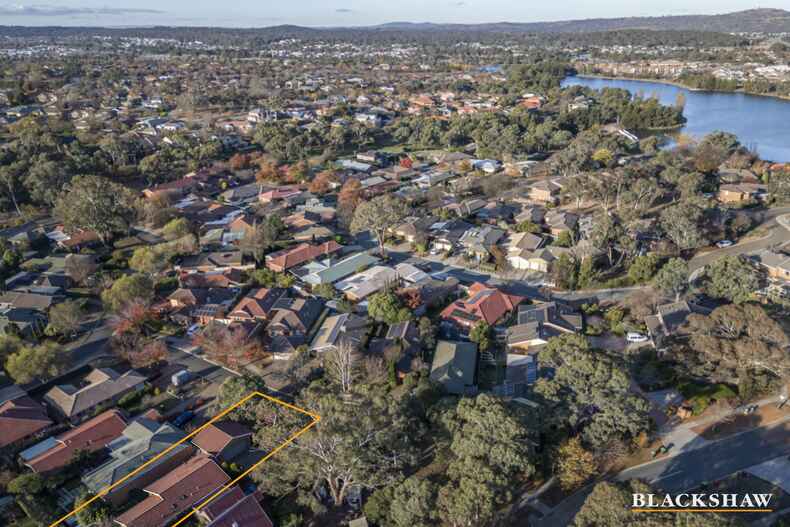8 Lockhart Place Amaroo