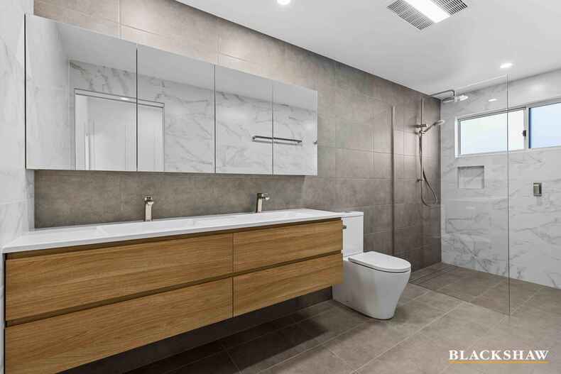 6 Throsby Crescent Sunshine Bay 6 Throsby Crescent Sunshine Bay