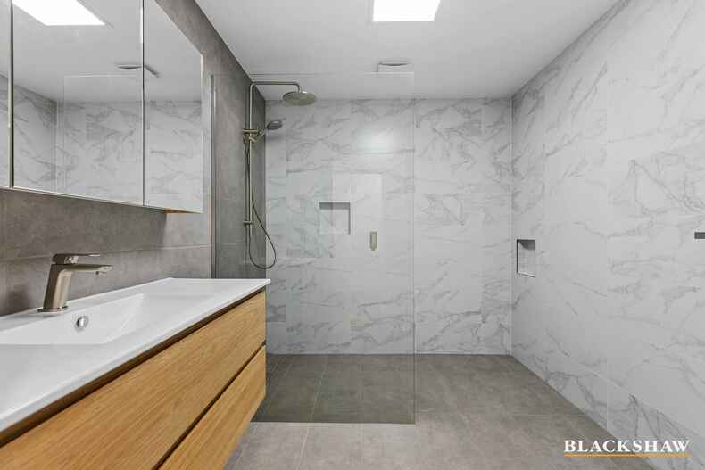 6 Throsby Crescent Sunshine Bay 6 Throsby Crescent Sunshine Bay