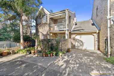 5/2 Lisa Place Sunshine Bay