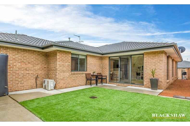 11/12 Redwater Place Amaroo