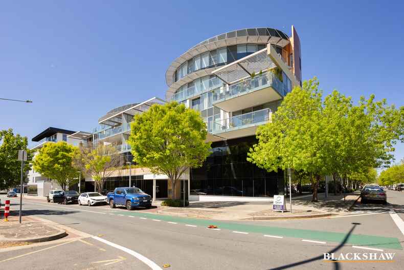 9/110 Giles Street Kingston
