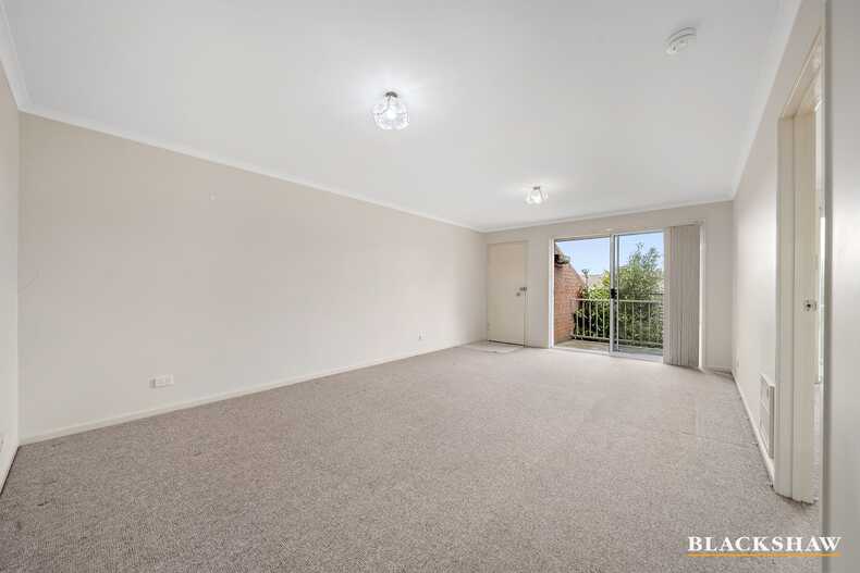 96/15 John Cleland Crescent Florey