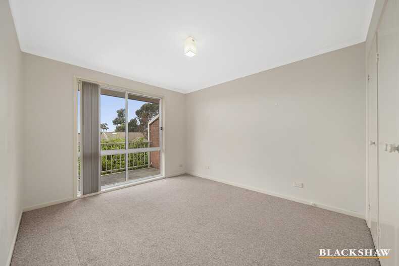 96/15 John Cleland Crescent Florey