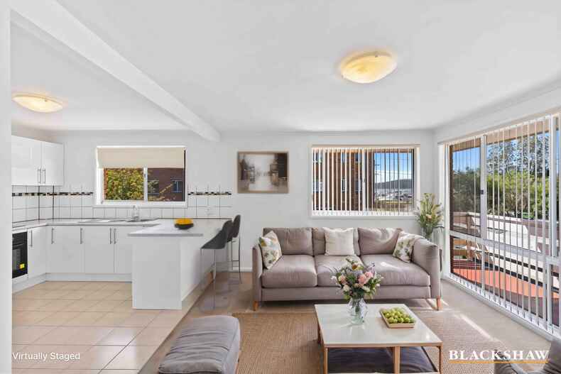 2/21 Golf Links Drive Batemans Bay