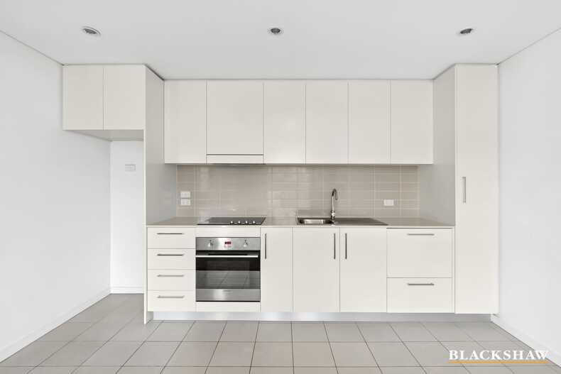 128/116 Easty Street Phillip