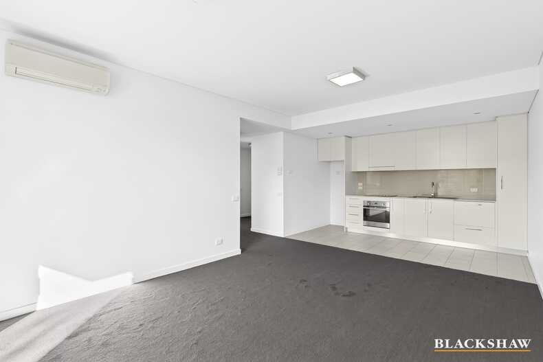 128/116 Easty Street Phillip