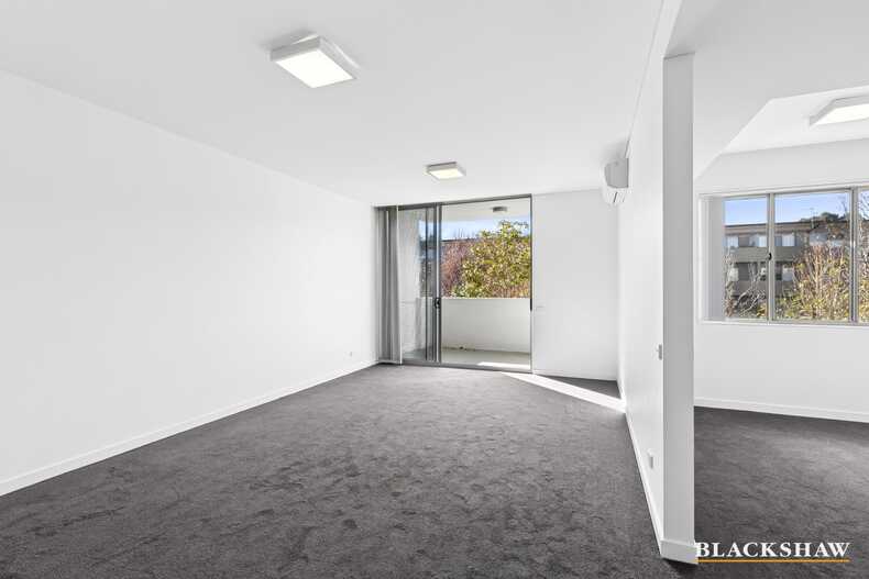 128/116 Easty Street Phillip