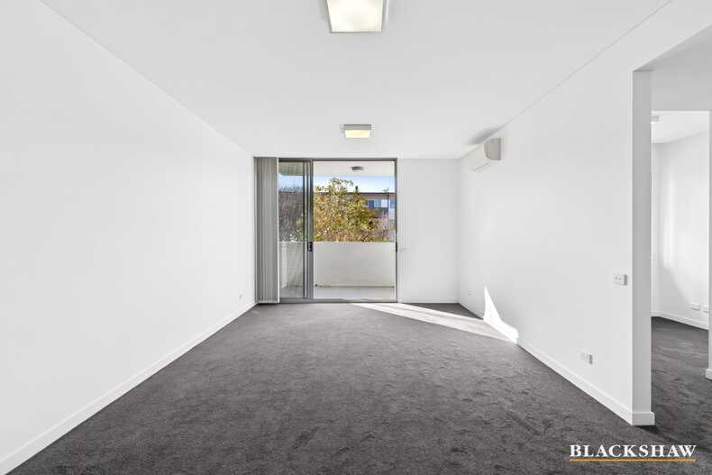 128/116 Easty Street Phillip