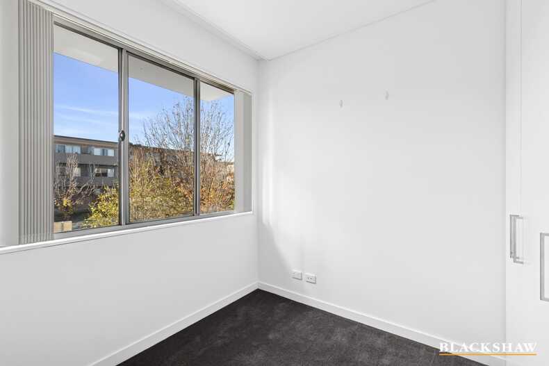 128/116 Easty Street Phillip