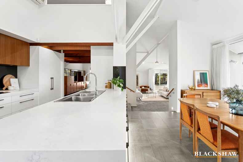 2/1 Cabarita Terrace O'Malley 2/1 Cabarita Terrace O'Malley