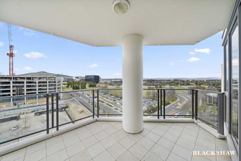 75/3 London Circuit City