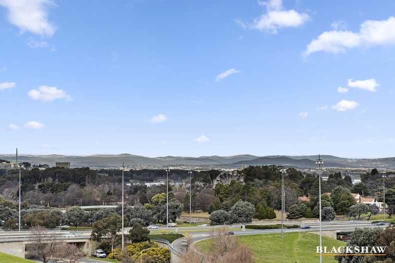 75/3 London Circuit City