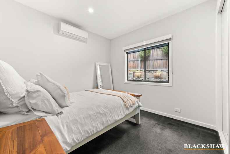 2/27 Ross Road Queanbeyan