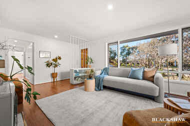 94 Phillip Avenue Downer