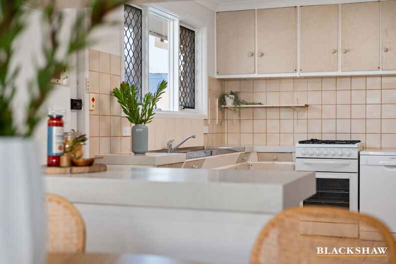 94 Phillip Avenue Downer