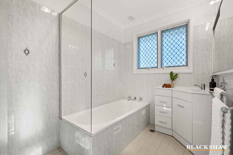 94 Phillip Avenue Downer