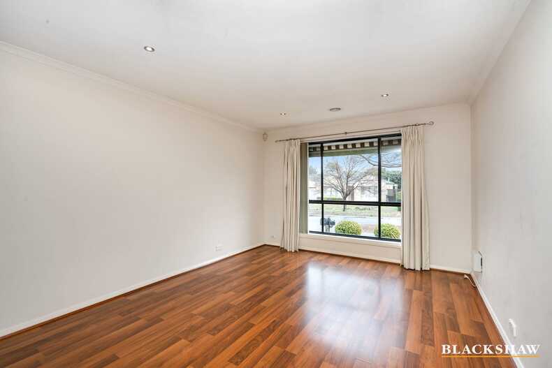 3 Hanrahan Crescent Dunlop