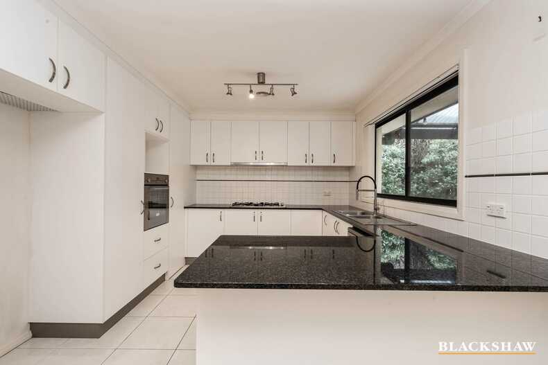 3 Hanrahan Crescent Dunlop