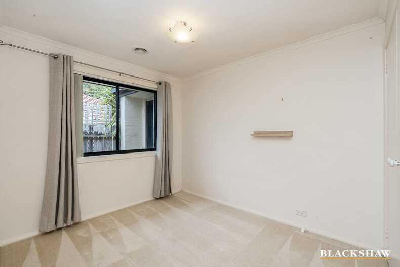 3 Hanrahan Crescent Dunlop