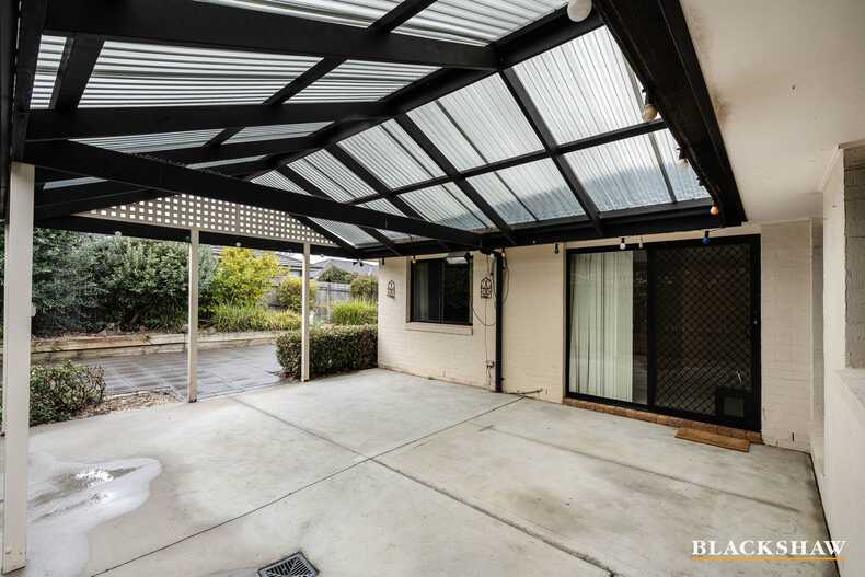 3 Hanrahan Crescent Dunlop