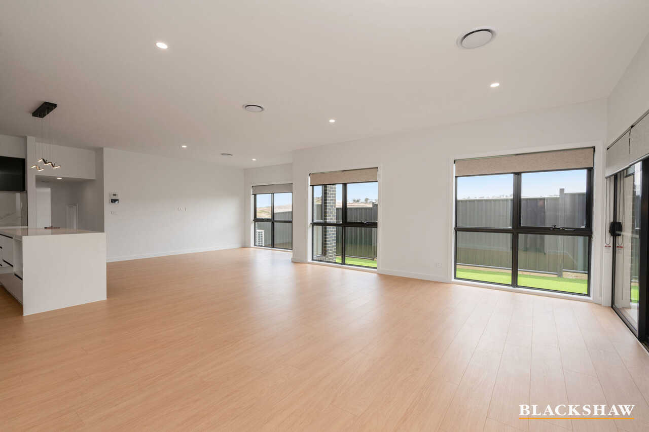 13 Axelrad Street Whitlam