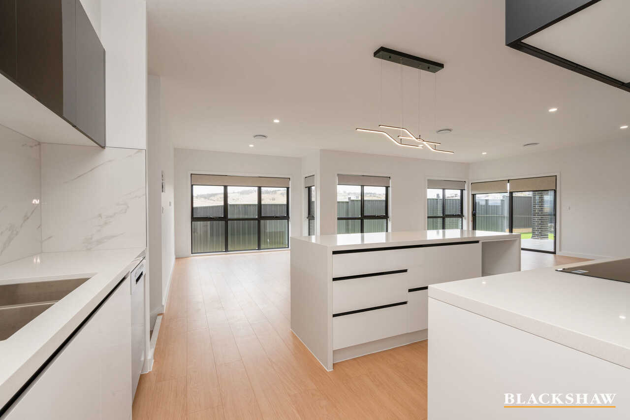 13 Axelrad Street Whitlam