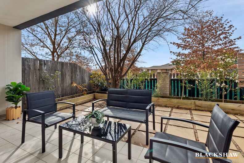 2/52 Jeff Snell Crescent Dunlop