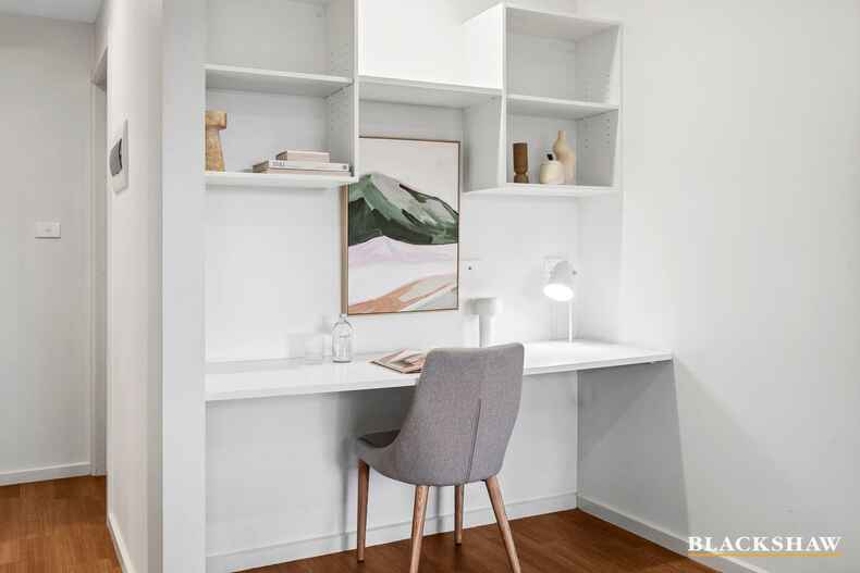 2/52 Jeff Snell Crescent Dunlop