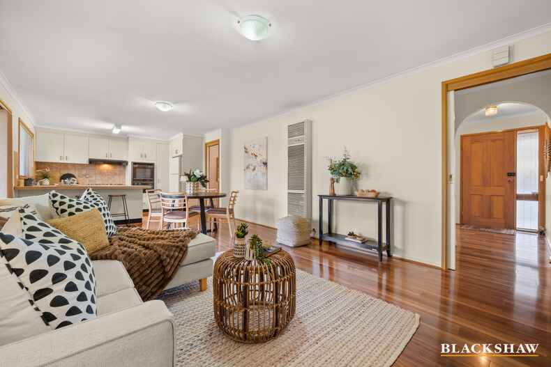 16 McClintock Street Lyneham