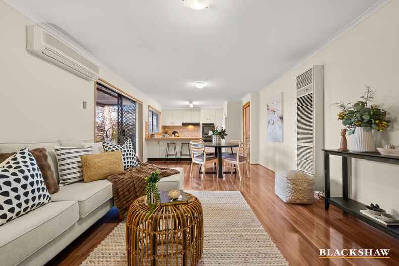 16 McClintock Street Lyneham