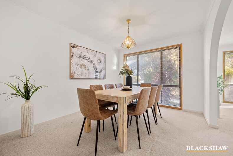 16 McClintock Street Lyneham